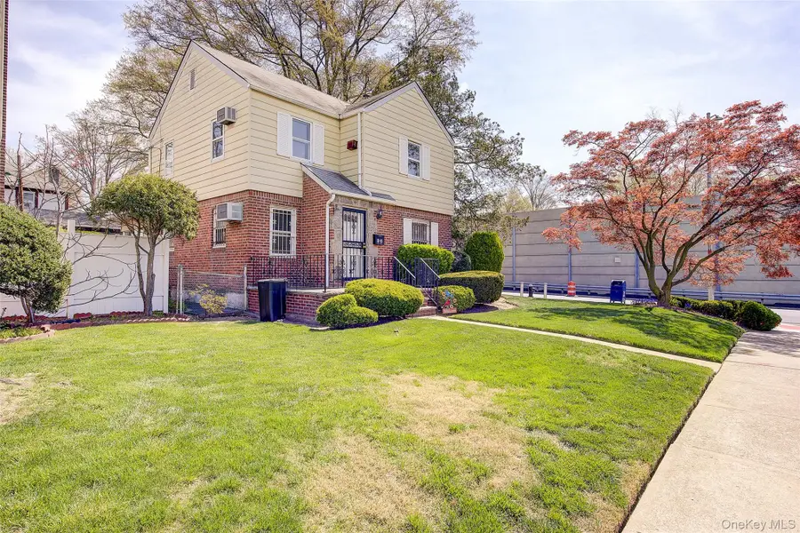 58-55 212th Street, Bayside, NY 11364 - #2