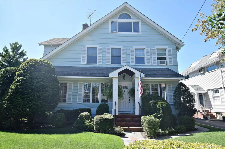 4144 Westmoreland Street, Little Neck, NY 11363 - #2