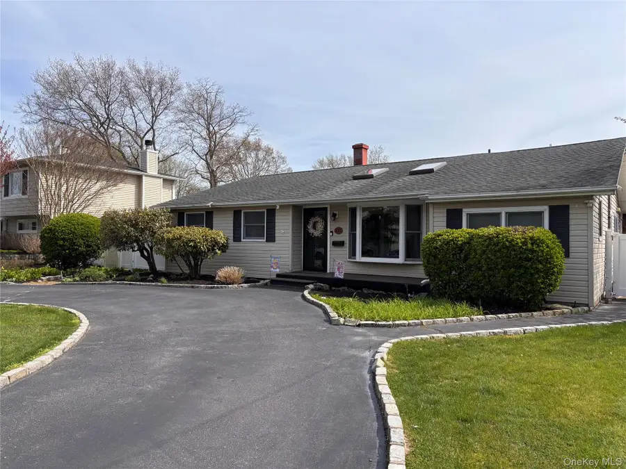 212 Matthews Road, Oakdale, NY 11769 - #3