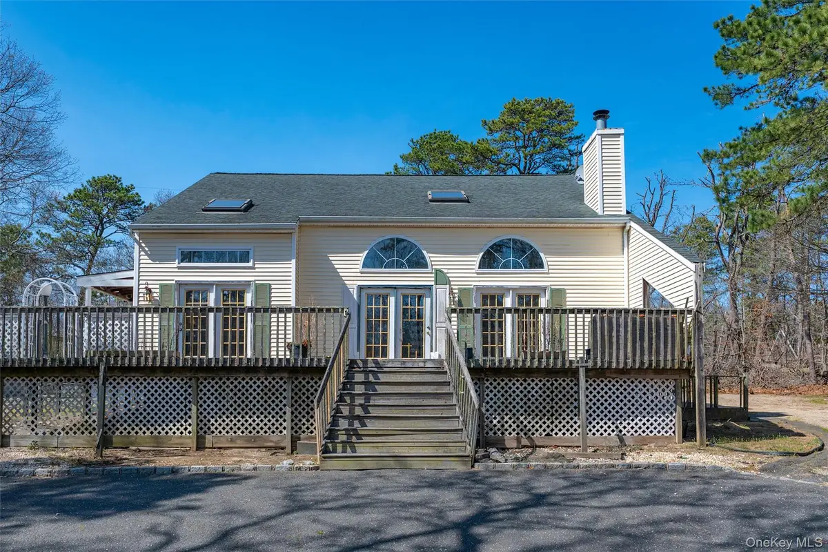 221 E Montauk Highway, Hampton Bays, NY 11946 - #1