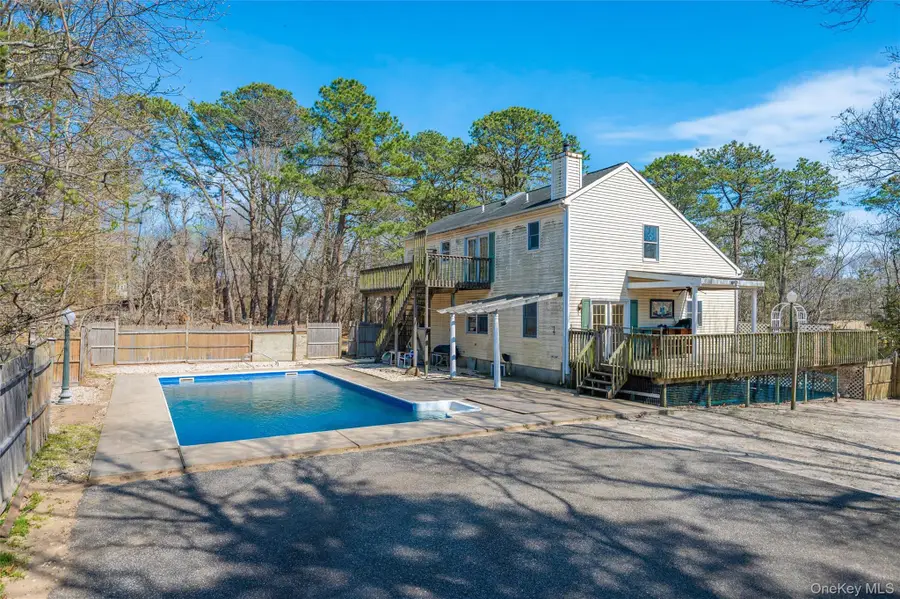 221 E Montauk Highway, Hampton Bays, NY 11946 - #3