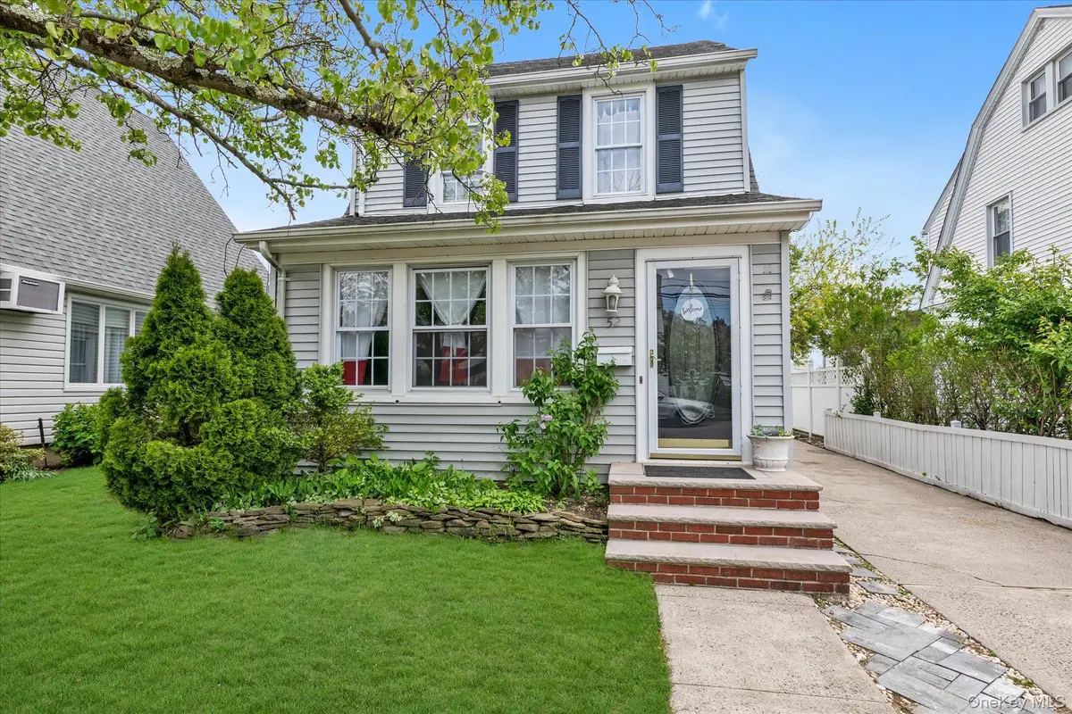 52 Syracuse Street, Williston Park, NY 11596 - #1
