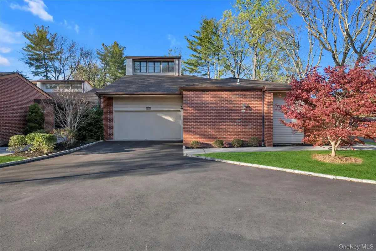 115 Eagles Crescent, Manhasset, NY 11030 - #1