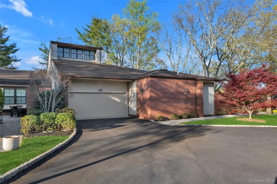 115 Eagles Crescent, Manhasset, NY 11030 - #2