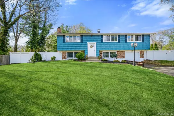 12 Branch Lane, East Setauket, NY 11733