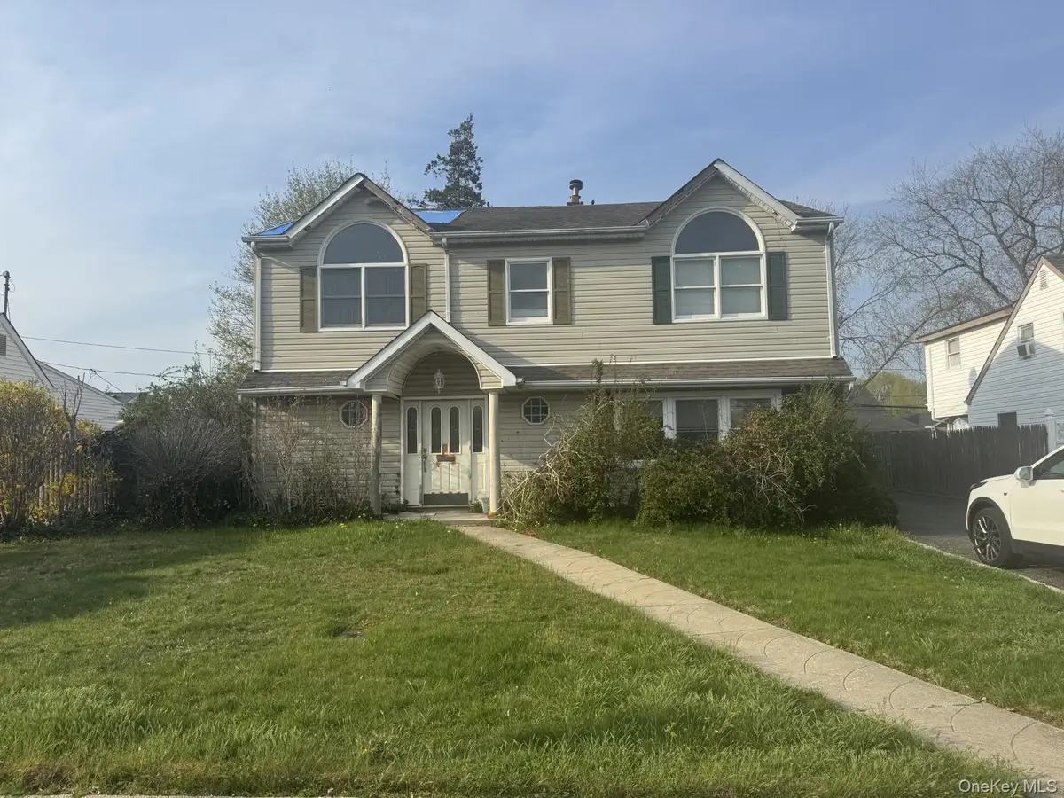 37 Hollow Lane, Levittown, NY 11756 - #1