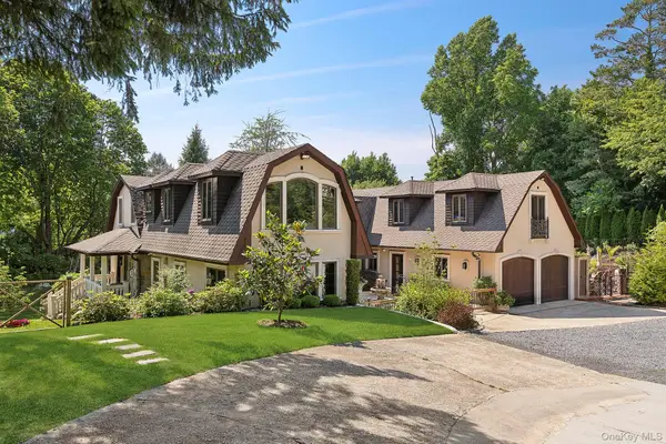 91 Crescent Beach Road, Glen Cove, NY 11542