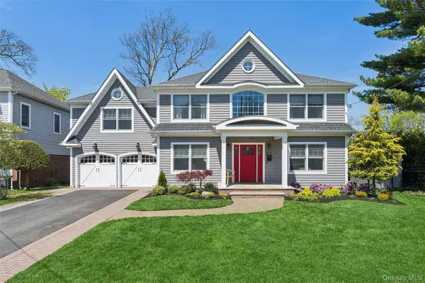 1989 Carman Court, Merrick, NY 11566