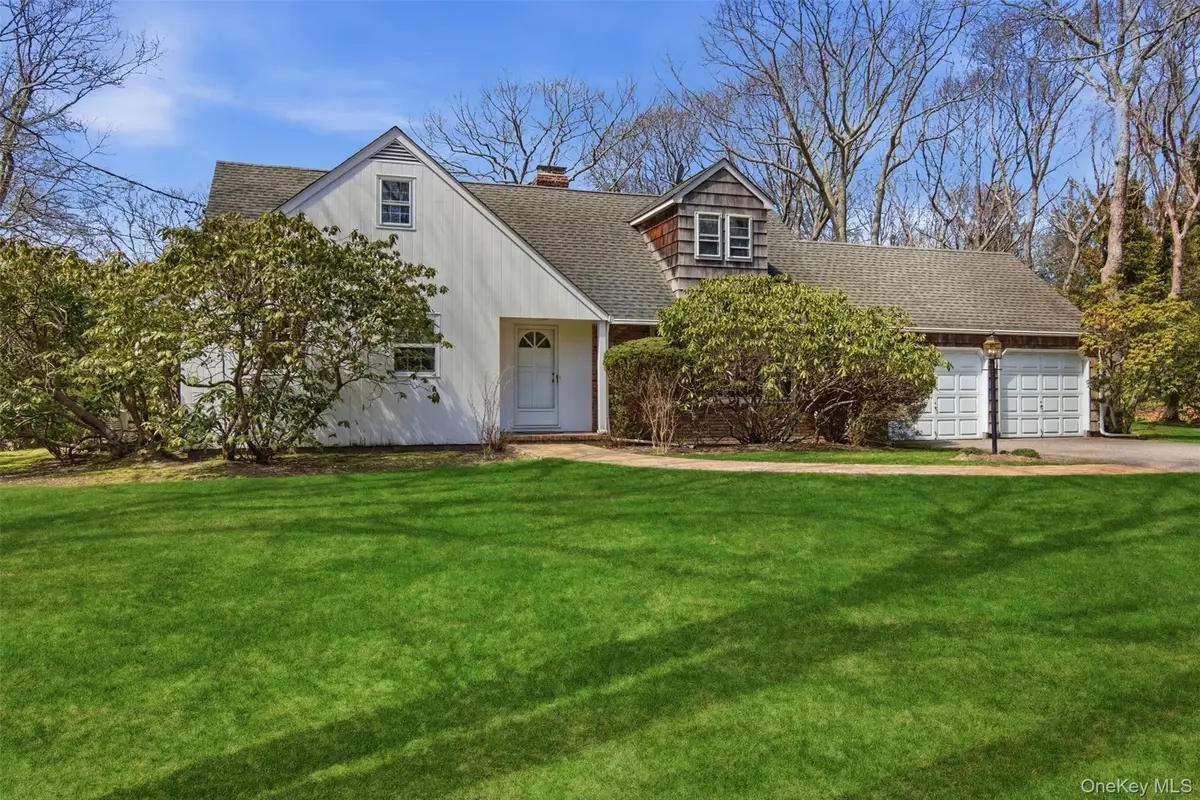6 Oakland Lane, East Quogue, NY 11942 - #1