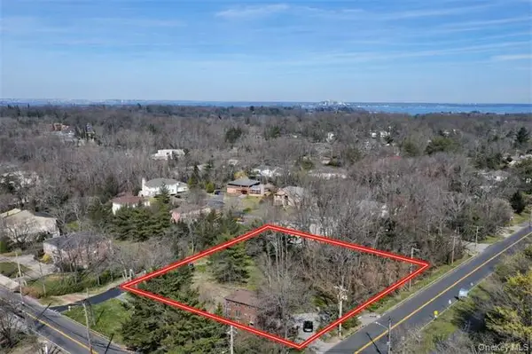 367 E Shore Road, Great Neck, NY 11023