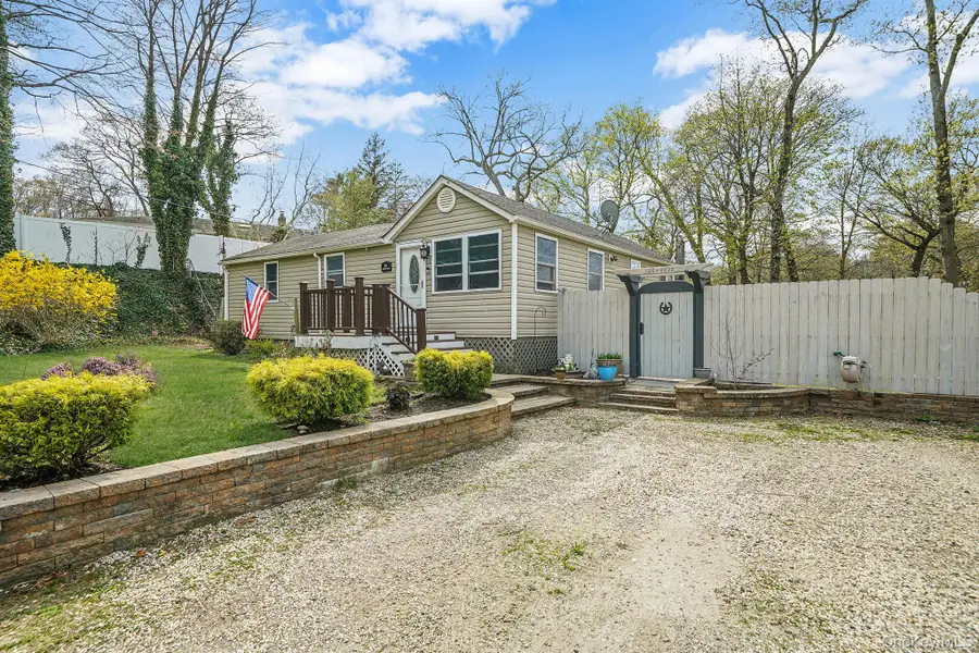 84 Lynbrook Drive, Sound Beach, NY 11789 - #2