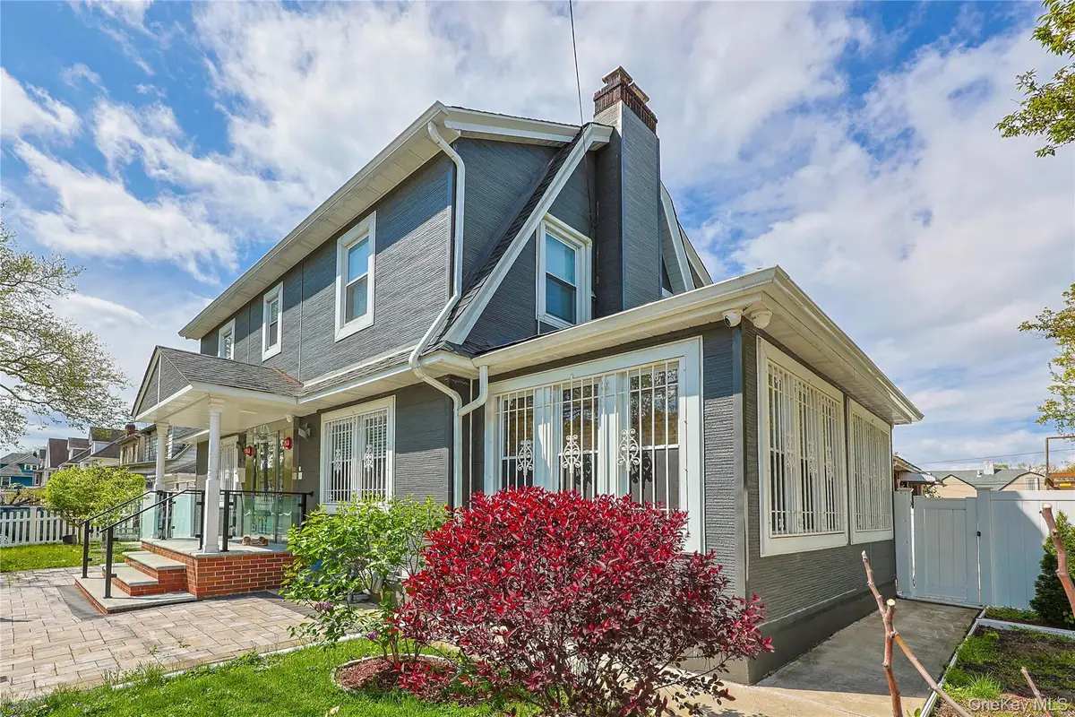 32-02 Murray Lane, Flushing, NY 11354 - #1