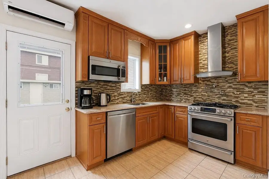 550 Cross Bay Boulevard, Broad Channel, NY 11693 - #2