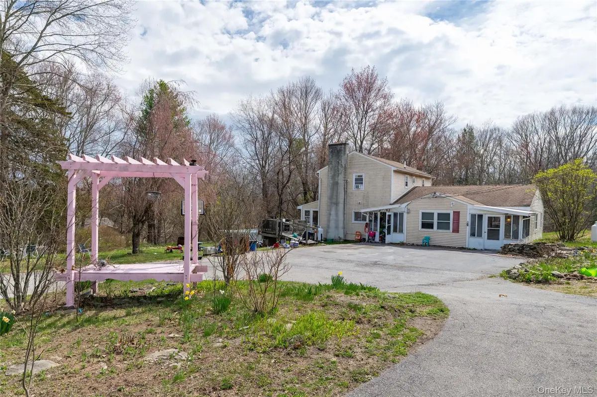 18 Powerline Lane, Staatsburg, NY 12580 - #1