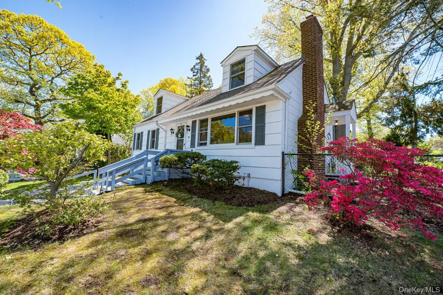 10 Mckenzie Street, Huntington, NY 11743 - #2