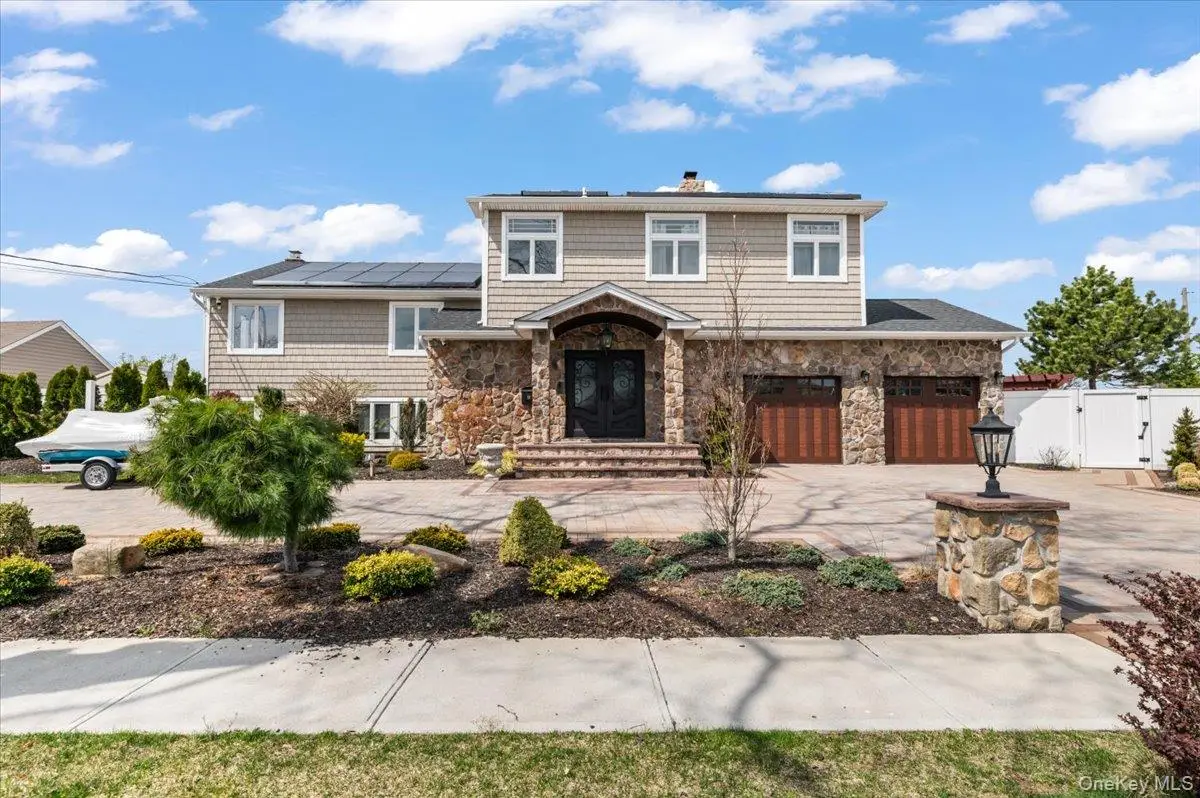 7 Waterview Avenue, Massapequa, NY 11758 - #1