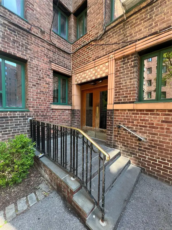 1503 Metropolitan #4F, Bronx, NY 10462