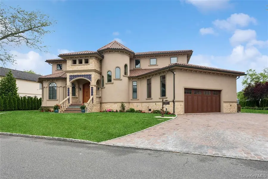 1190 Harbor Road, Hewlett Harbor, NY 11557 - #3