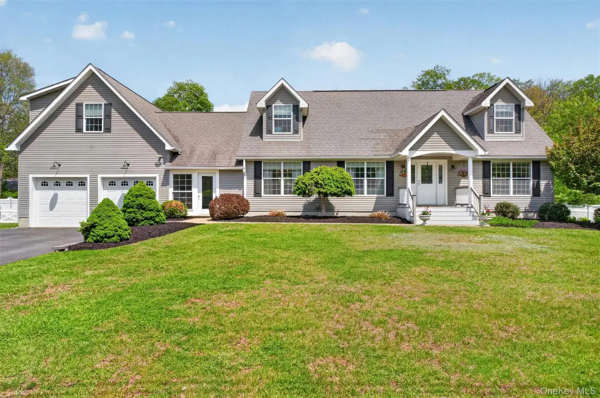 4 Lisa Lane, Hopewell Junction, NY 12533 - #1