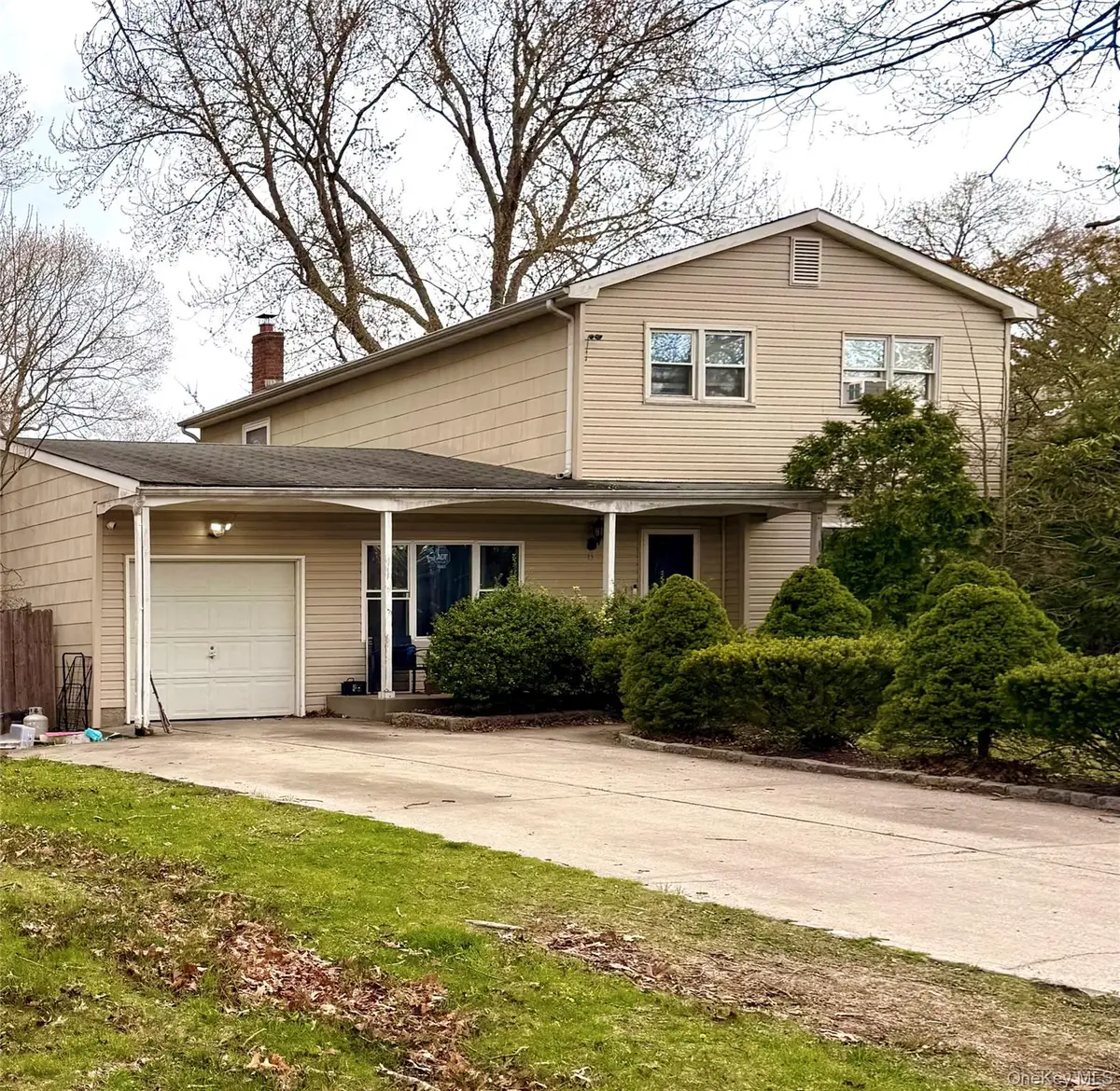 13 Hampton Avenue, Mastic, NY 11950 - #1