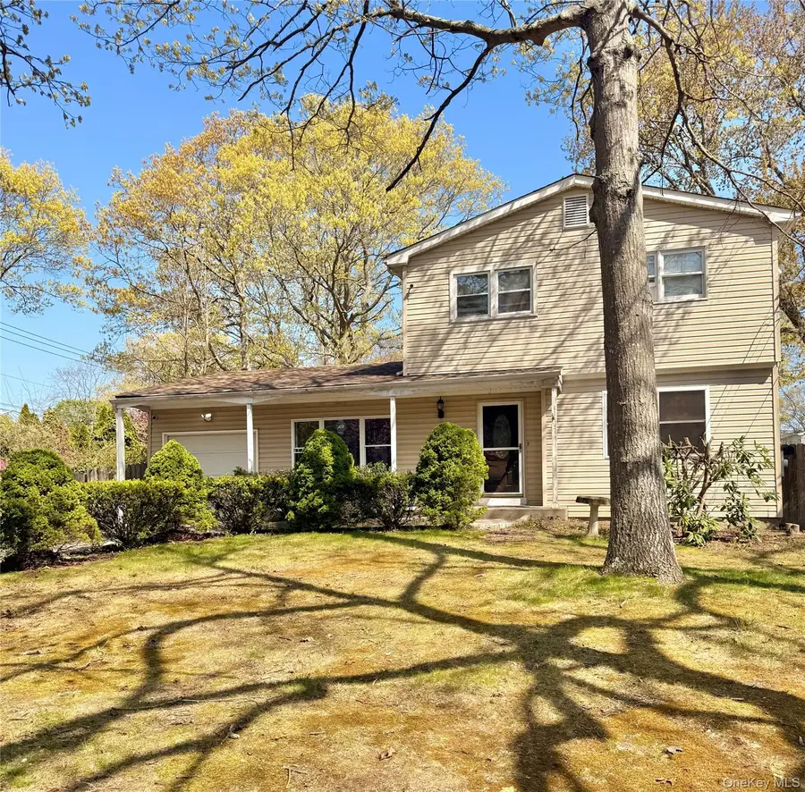 13 Hampton Avenue, Mastic, NY 11950 - #3