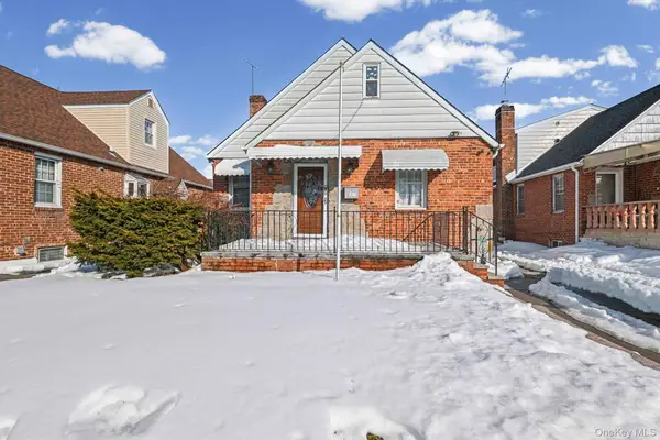 8311 Little Neck Parkway, Glen Oaks, NY 11004