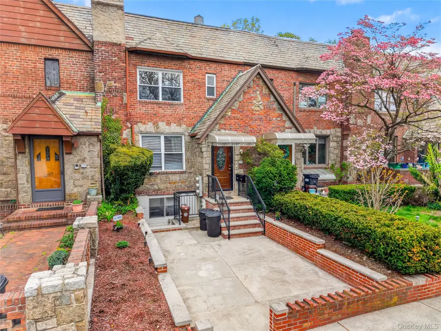 6207 Alderton Street, Rego Park, NY 11374 - #2