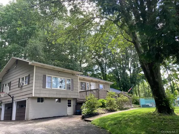 747 Bloomingburg Road, Bloomingburg, NY 12721