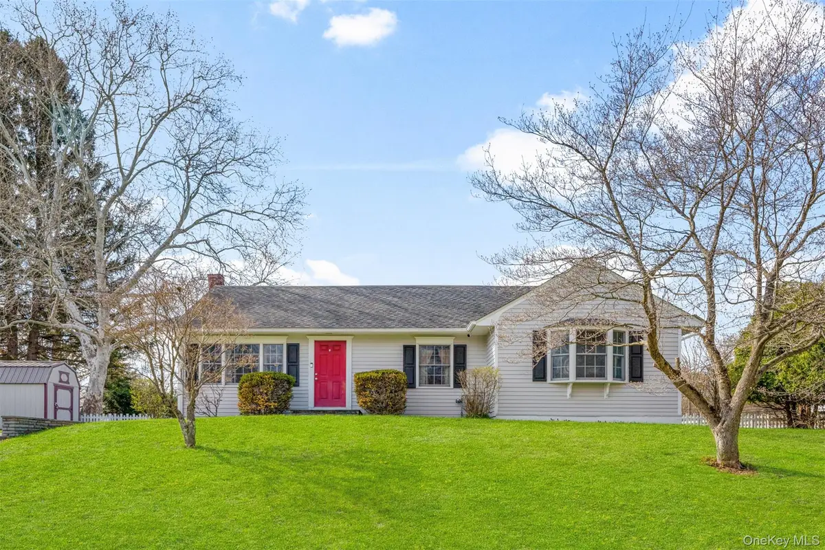 11 Gale Drive, Poughkeepsie, NY 12603 - #1