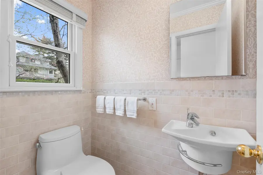 52 Wendt Avenue, Larchmont, NY 10538 - #3