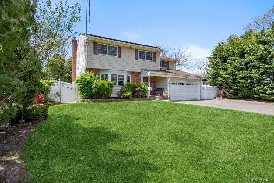 1300 Oak Avenue, West Islip, NY 11795 - #2