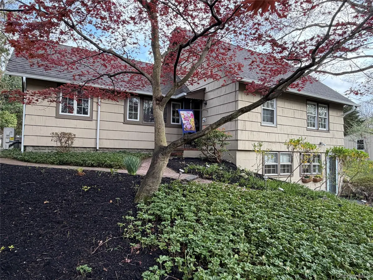 21 Dogwood Drive, Stony Brook, NY 11790 - #1