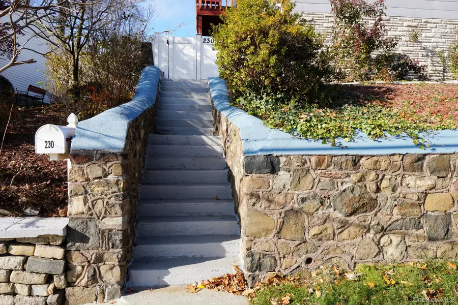 230 Lindenwood Road, Staten Island, NY 10308 - #2