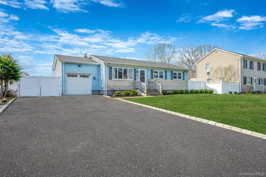 24 Brandywine Drive, Mastic, NY 11950 - #2