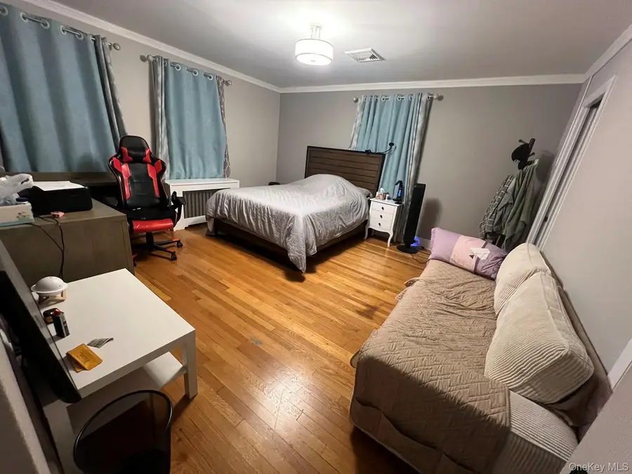 35-20 Utopia Parkway, Flushing, NY 11358 - #2