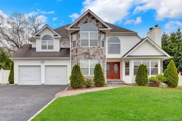 5 Supreme Court, Smithtown, NY 11787