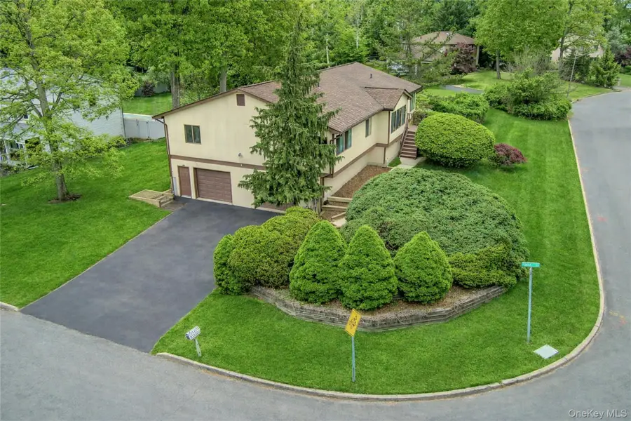 6 Gage Court, Tappan, NY 10983 - #2