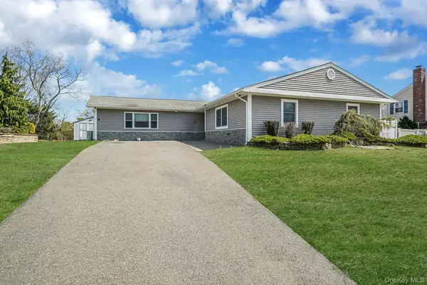 5 Whinstone Street, Coram, NY 11727