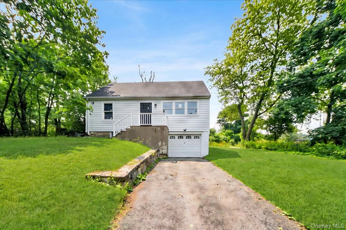 16 Tiger Road, Hopewell Junction, NY 12533 - #1