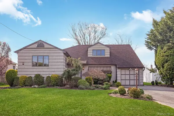 1954 Brook Park Drive, Merrick, NY 11566