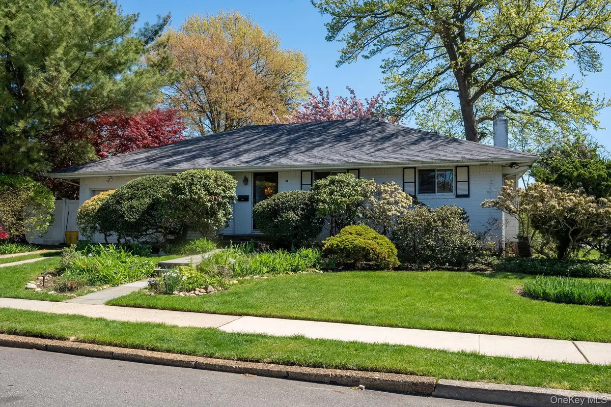 39 Deer Path Lane, Syosset, NY 11791 - #1