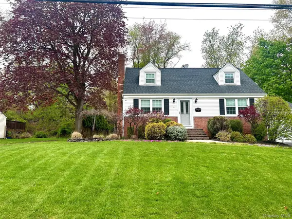 21 Arlene Court, Pearl River, NY 10965