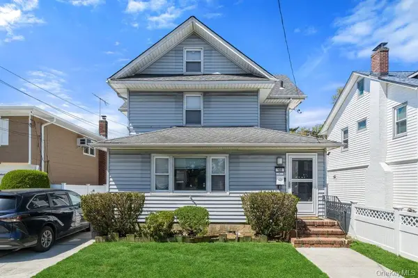 100 Spruce Street, West Hempstead, NY 11552