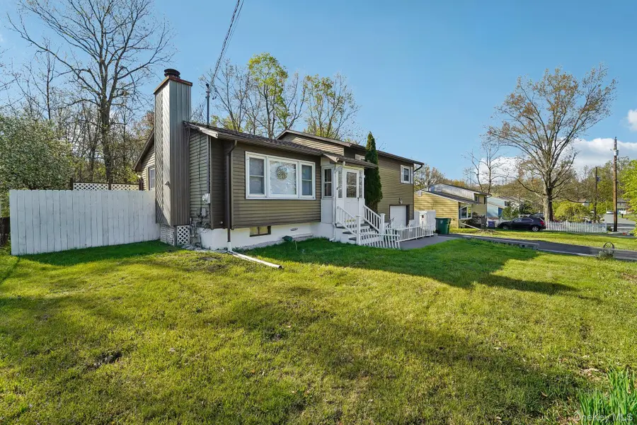 22 Oak Lane, Middletown, NY 10940 - #2