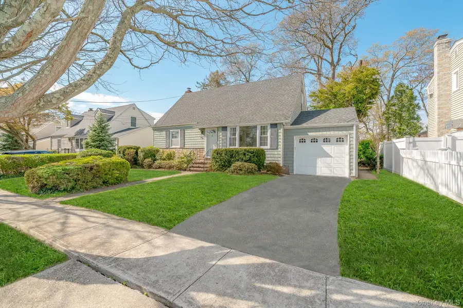 3769 New York Avenue, Seaford, NY 11783 - #2