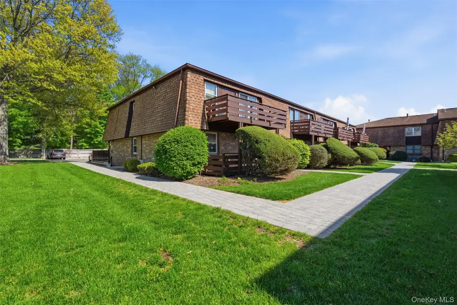 17 New Holland Village, Nanuet, NY 10954 - #2