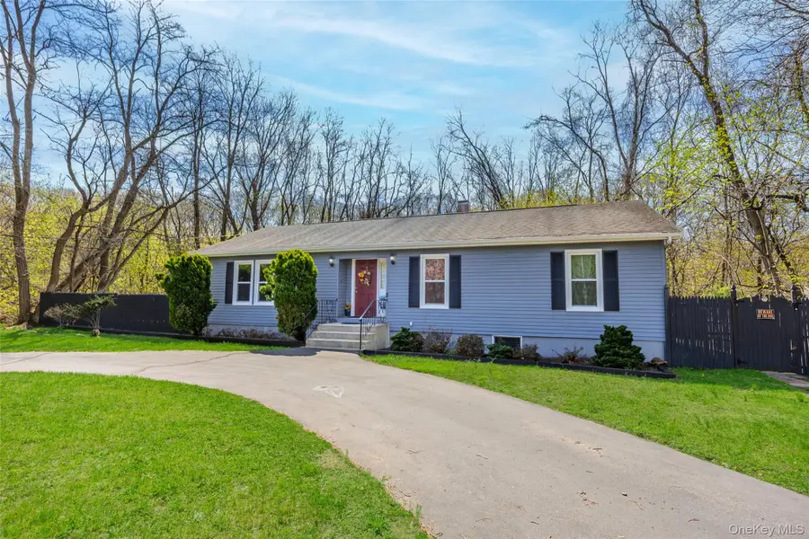 46 New York Avenue, Sound Beach, NY 11789 - #2