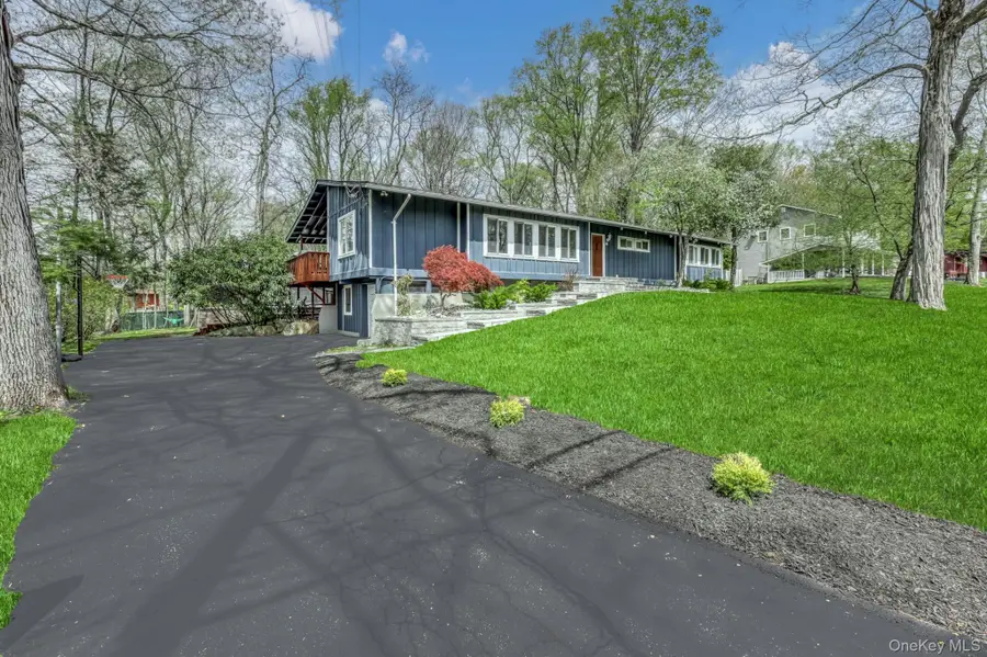 13 Gladwyne Court, Spring Valley, NY 10977 - #2