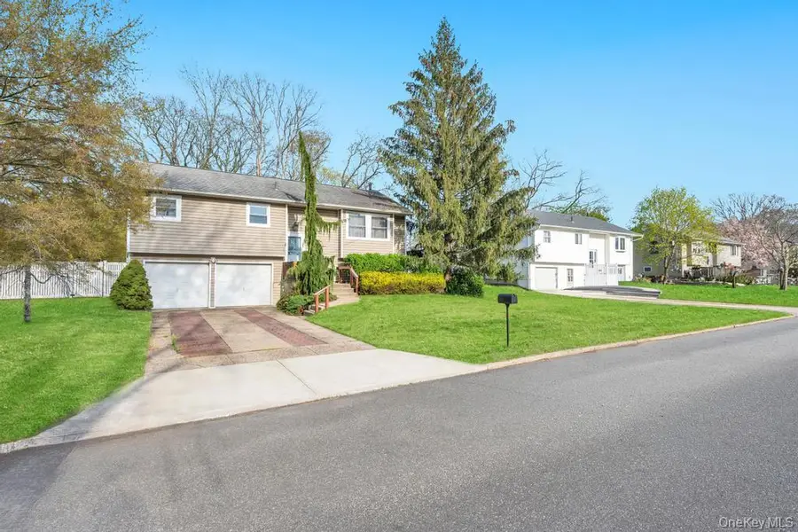 37 Mallard Avenue, Selden, NY 11784 - #3