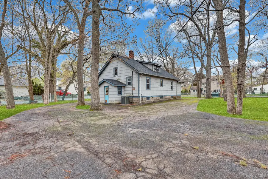 25 N Washington Avenue, Centereach, NY 11720 - #2